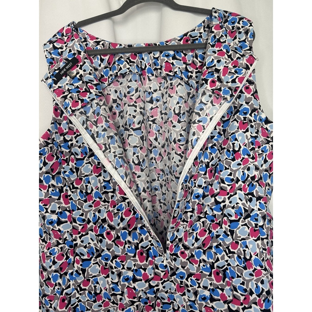 Nine West Blue Pink Gray Geometric Sleeveless Top Size 22 Stretch Tailored - Picture 6 of 8